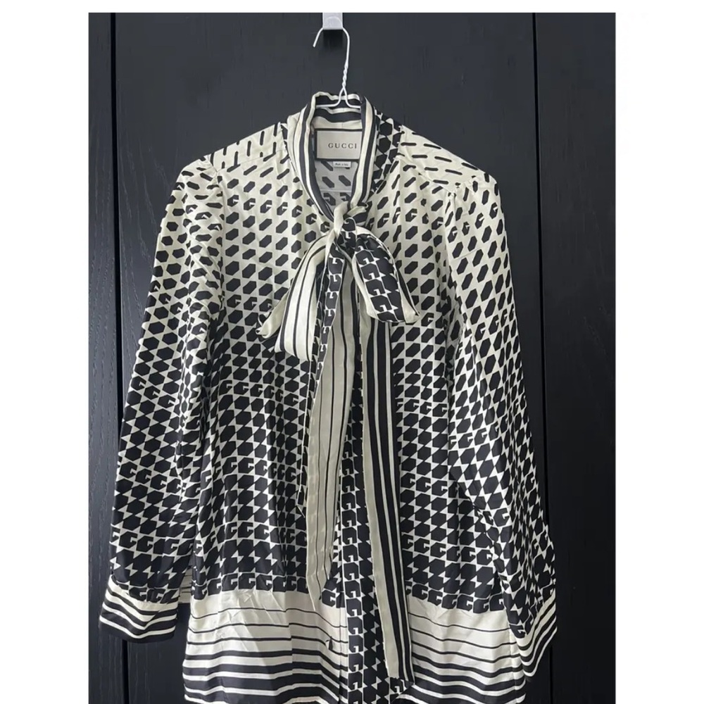 Gucci Black and White Patterned Blouse